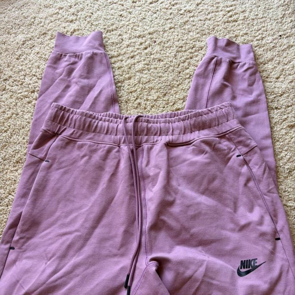 Nike tech fleece tracksuit in mediun